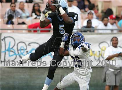 Thumbnail 2 in Crenshaw vs. Carson (CIF LA City Section D1 Final) photogallery.