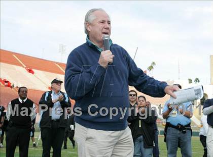 Thumbnail 2 in Crenshaw vs. Carson (CIF LA City Section D1 Final) photogallery.