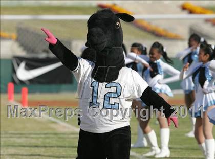Thumbnail 2 in Crenshaw vs. Carson (CIF LA City Section D1 Final) photogallery.