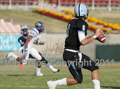 Thumbnail 2 in Crenshaw vs. Carson (CIF LA City Section D1 Final) photogallery.