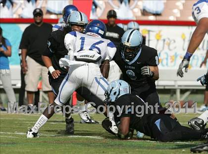 Thumbnail 1 in Crenshaw vs. Carson (CIF LA City Section D1 Final) photogallery.