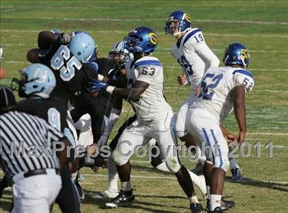 Thumbnail 1 in Crenshaw vs. Carson (CIF LA City Section D1 Final) photogallery.