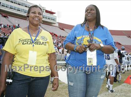 Thumbnail 1 in Crenshaw vs. Carson (CIF LA City Section D1 Final) photogallery.