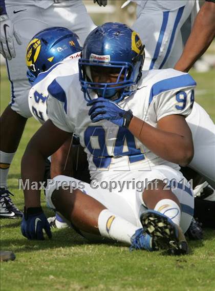 Thumbnail 1 in Crenshaw vs. Carson (CIF LA City Section D1 Final) photogallery.