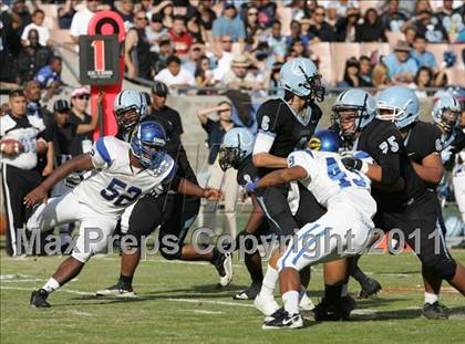 Thumbnail 1 in Crenshaw vs. Carson (CIF LA City Section D1 Final) photogallery.