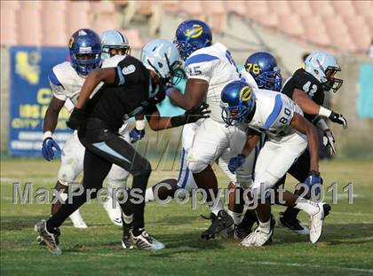 Thumbnail 1 in Crenshaw vs. Carson (CIF LA City Section D1 Final) photogallery.