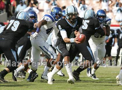 Thumbnail 3 in Crenshaw vs. Carson (CIF LA City Section D1 Final) photogallery.