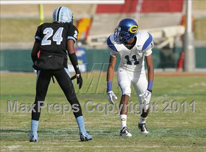 Thumbnail 3 in Crenshaw vs. Carson (CIF LA City Section D1 Final) photogallery.