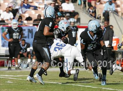 Thumbnail 2 in Crenshaw vs. Carson (CIF LA City Section D1 Final) photogallery.