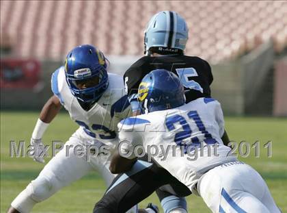 Thumbnail 2 in Crenshaw vs. Carson (CIF LA City Section D1 Final) photogallery.