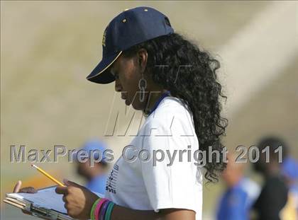 Thumbnail 2 in Crenshaw vs. Carson (CIF LA City Section D1 Final) photogallery.