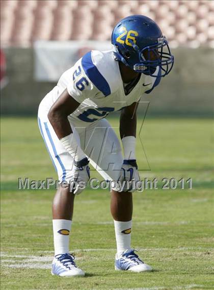 Thumbnail 2 in Crenshaw vs. Carson (CIF LA City Section D1 Final) photogallery.