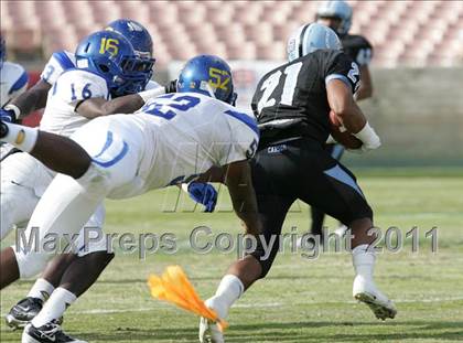 Thumbnail 3 in Crenshaw vs. Carson (CIF LA City Section D1 Final) photogallery.