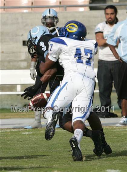Thumbnail 2 in Crenshaw vs. Carson (CIF LA City Section D1 Final) photogallery.