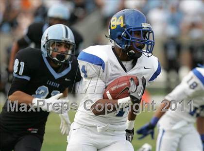 Thumbnail 1 in Crenshaw vs. Carson (CIF LA City Section D1 Final) photogallery.