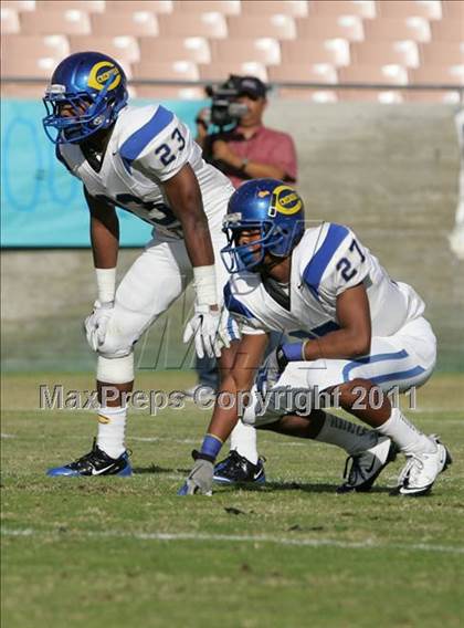 Thumbnail 3 in Crenshaw vs. Carson (CIF LA City Section D1 Final) photogallery.