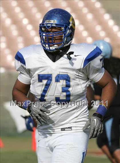 Thumbnail 2 in Crenshaw vs. Carson (CIF LA City Section D1 Final) photogallery.