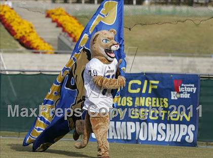 Thumbnail 3 in Crenshaw vs. Carson (CIF LA City Section D1 Final) photogallery.