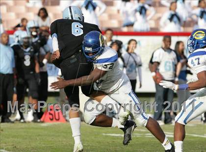 Thumbnail 2 in Crenshaw vs. Carson (CIF LA City Section D1 Final) photogallery.