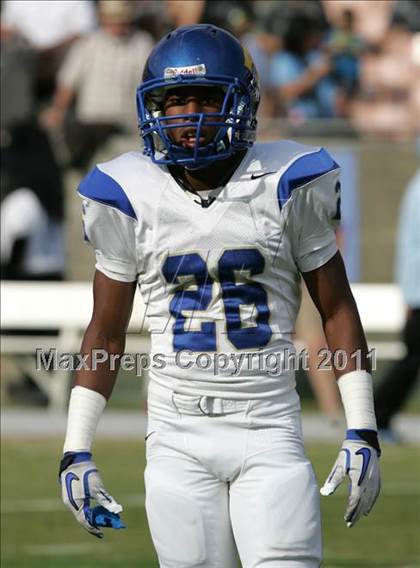 Thumbnail 3 in Crenshaw vs. Carson (CIF LA City Section D1 Final) photogallery.