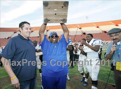 Thumbnail 1 in Crenshaw vs. Carson (CIF LA City Section D1 Final) photogallery.