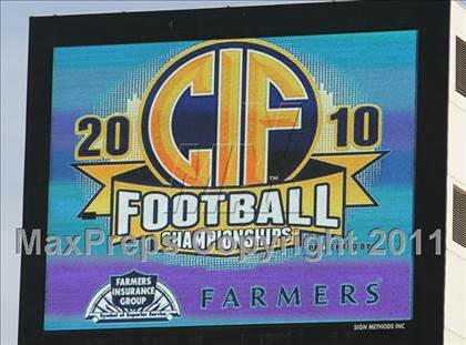 Thumbnail 2 in Crenshaw vs. Carson (CIF LA City Section D1 Final) photogallery.