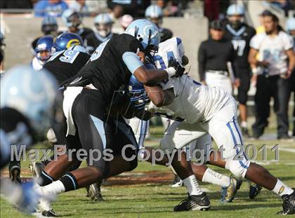 Thumbnail 3 in Crenshaw vs. Carson (CIF LA City Section D1 Final) photogallery.