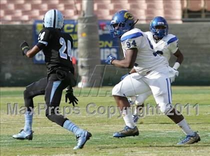 Thumbnail 1 in Crenshaw vs. Carson (CIF LA City Section D1 Final) photogallery.