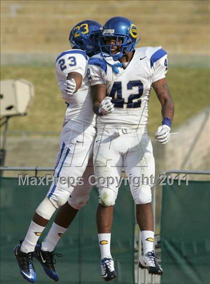 Thumbnail 2 in Crenshaw vs. Carson (CIF LA City Section D1 Final) photogallery.