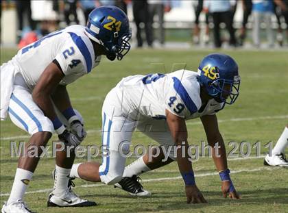 Thumbnail 1 in Crenshaw vs. Carson (CIF LA City Section D1 Final) photogallery.