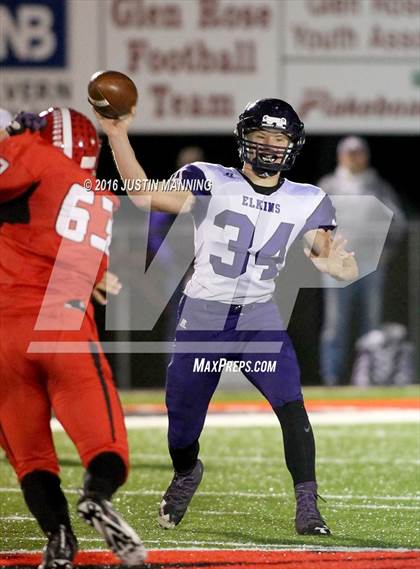 Thumbnail 2 in Glen Rose vs. Elkins (AHSAA 3A Round 2 Playoff) photogallery.