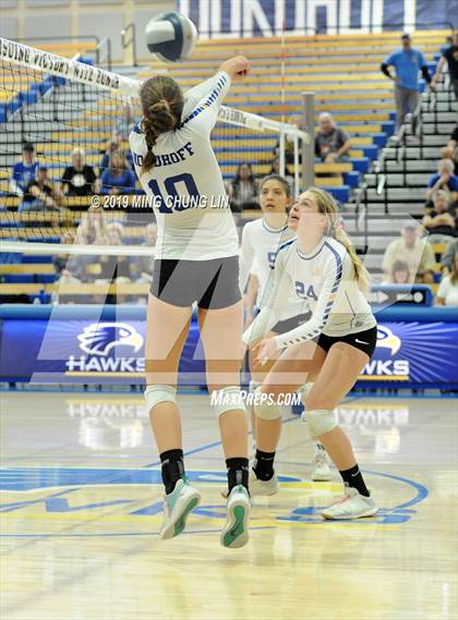 Thumbnail 3 in Aptos vs. Nordhoff (CIF State D4 Final) photogallery.