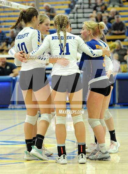 Thumbnail 3 in Aptos vs. Nordhoff (CIF State D4 Final) photogallery.