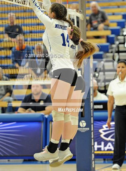 Thumbnail 3 in Aptos vs. Nordhoff (CIF State D4 Final) photogallery.