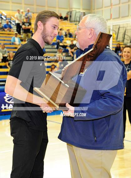 Thumbnail 1 in Aptos vs. Nordhoff (CIF State D4 Final) photogallery.