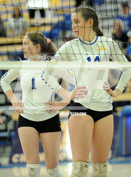 Thumbnail 2 in Aptos vs. Nordhoff (CIF State D4 Final) photogallery.