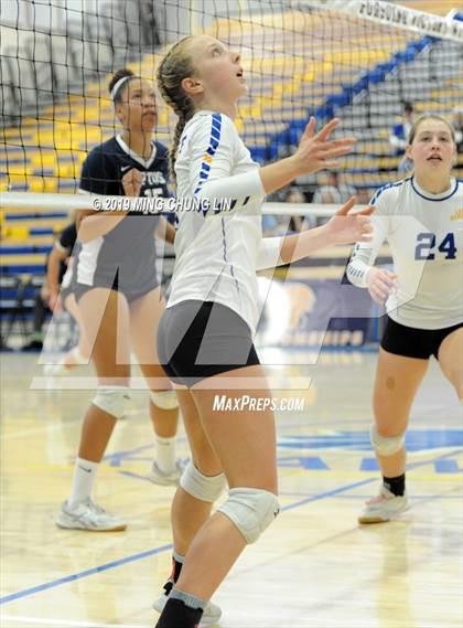 Thumbnail 2 in Aptos vs. Nordhoff (CIF State D4 Final) photogallery.