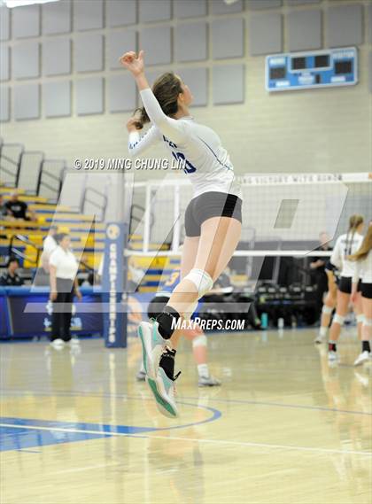 Thumbnail 3 in Aptos vs. Nordhoff (CIF State D4 Final) photogallery.