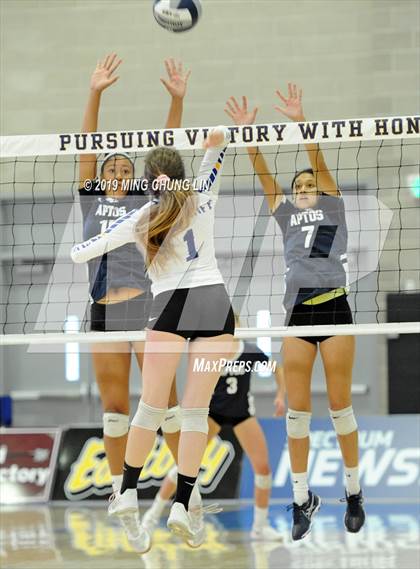 Thumbnail 2 in Aptos vs. Nordhoff (CIF State D4 Final) photogallery.