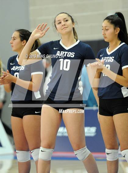 Thumbnail 1 in Aptos vs. Nordhoff (CIF State D4 Final) photogallery.