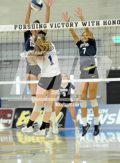 Thumbnail 3 in Aptos vs. Nordhoff (CIF State D4 Final) photogallery.