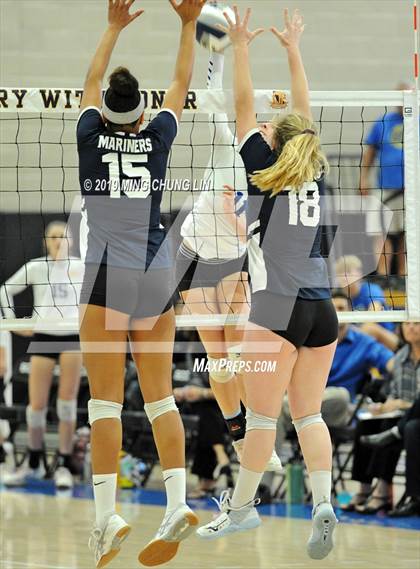 Thumbnail 1 in Aptos vs. Nordhoff (CIF State D4 Final) photogallery.