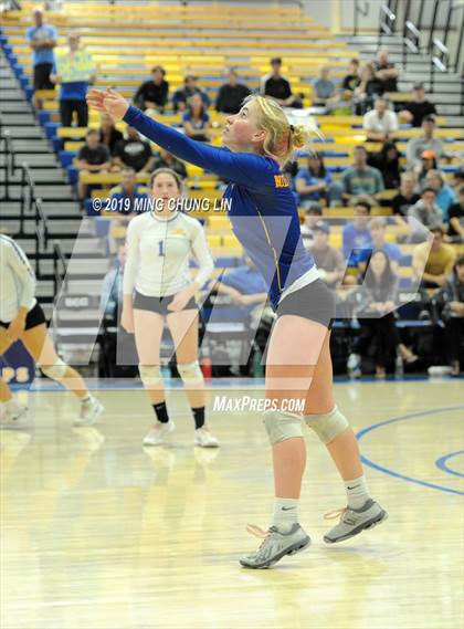 Thumbnail 2 in Aptos vs. Nordhoff (CIF State D4 Final) photogallery.