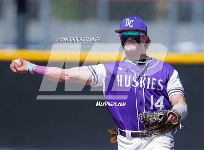 Thumbnail 2 in Douglas County vs. West Point (Bob Everett Classic) photogallery.