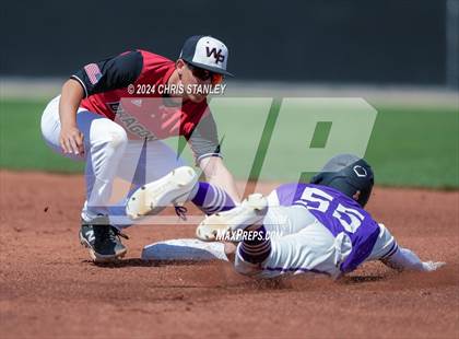 Thumbnail 3 in Douglas County vs. West Point (Bob Everett Classic) photogallery.