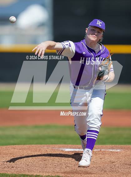 Thumbnail 3 in Douglas County vs. West Point (Bob Everett Classic) photogallery.