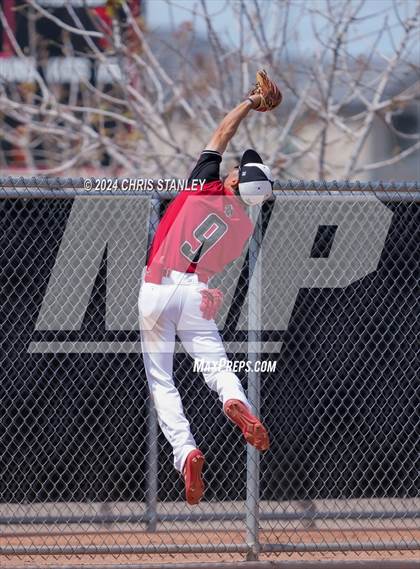 Thumbnail 2 in Douglas County vs. West Point (Bob Everett Classic) photogallery.
