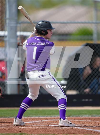 Thumbnail 2 in Douglas County vs. West Point (Bob Everett Classic) photogallery.