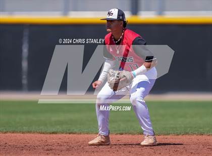 Thumbnail 3 in Douglas County vs. West Point (Bob Everett Classic) photogallery.