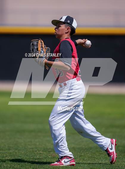 Thumbnail 2 in Douglas County vs. West Point (Bob Everett Classic) photogallery.